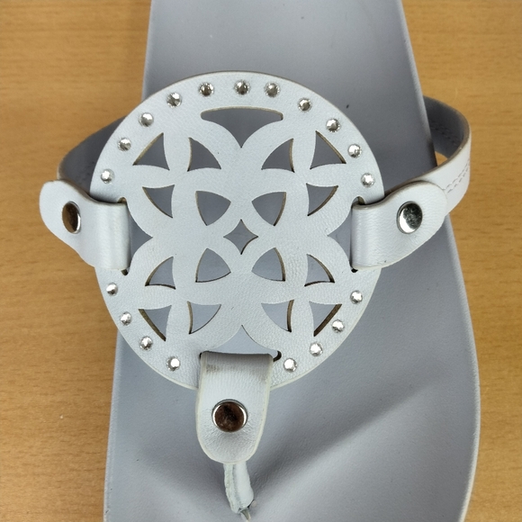 NWT Dolce Vita Prisma Medallion Thong Flip Flop Sandals in Powder Blue - Picture 8 of 15